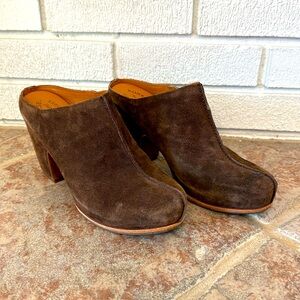 Kork Ease Brown Suede Mules
